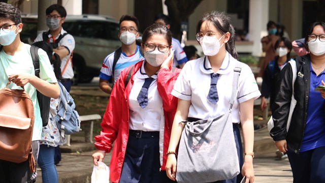 Thí sinh ở 17 tỉnh thành phía Nam dự thi đánh giá năng lực