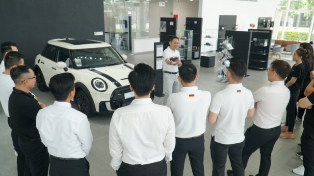 THACO AUTO đào tạo cấp chứng chỉ ICT cho cấp quản lý kinh doanh BMW
