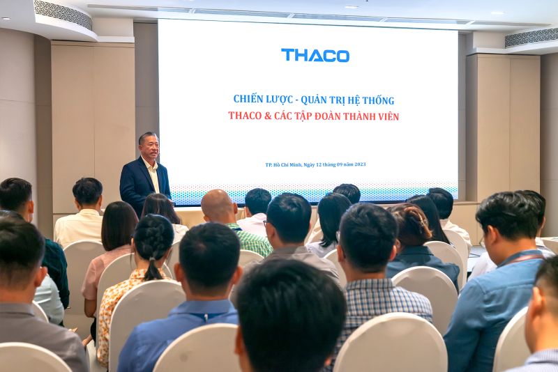 ông Phạm Văn Tài - Tổng Giám đốc THACO chia sẻ thông tin về các cột mốc phát triển, tầm nhìn, sứ mệnh, chiến lược, mô hình hoạt động của THACO