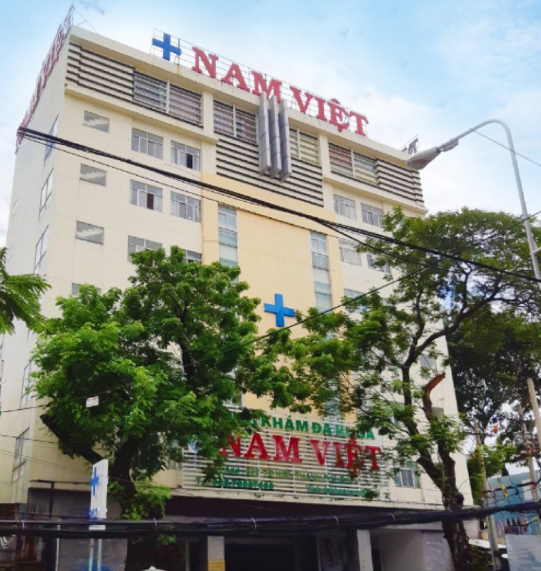 Công ty TNHH Phòng khám đa khoa Nam Việt, tại địa chỉ 202 Tô Hiến Thành (phường 15, quận 10) - nơi bệnh nhân gặp tai biến y khoa nghiêm trọng.