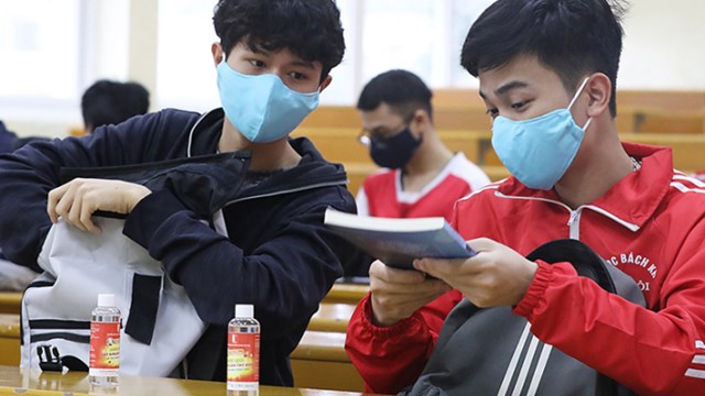 Thận trọng kịch bản đón sinh viên trở lại trường