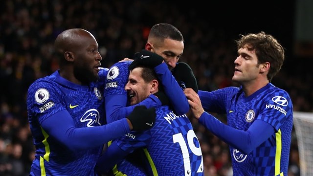 Thắng nhọc trước Watford, Chelsea tiếp tục đứng đầu bảng