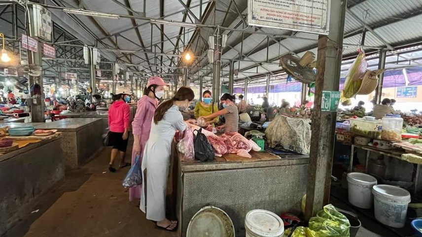 thanh-h243a-huyen-160-ngh236n-d226n-gi227n-c225ch-x227-hoi-sau-khi-xuat-hien-3-ca-f0-trong-cong-dong_4.jpg