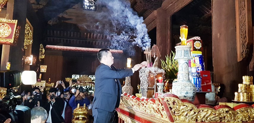 thanh-h243a-ra-mat-san-pham-du-lich-th244ng-minh-v224-mo-cua-d243n-kh225ch-tham-quan-ch237nh-dien-lam-kinh_5.jpg thanh-h243a-ra-mat-san-pham-du-lich-th244ng-minh-v224-mo-cua-d243n-kh225ch-tham-quan-ch237nh-dien-lam-kinh_5.jpg