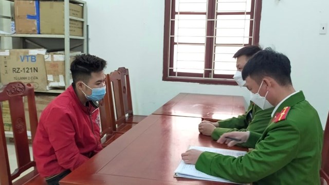 Thanh Hoá: Công an thật bắt Công an dỏm đang lừa 500.000 đồng của người dân