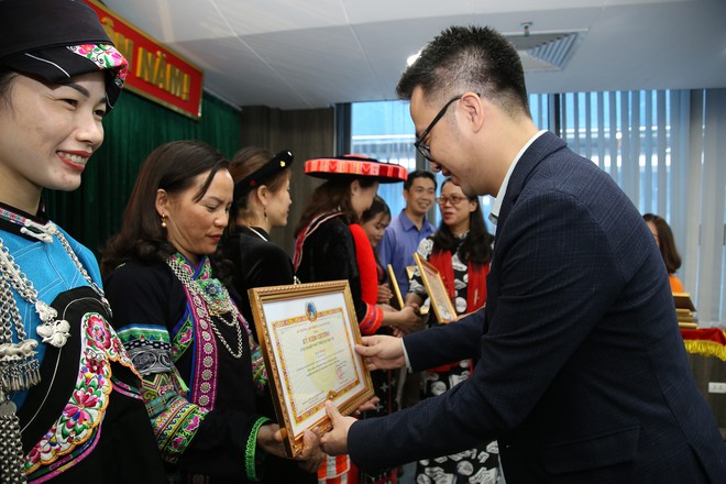 Thầy cô giáo lo ngại tình trạng 'học nhiều rồi cũng về làm nương' - ảnh 3