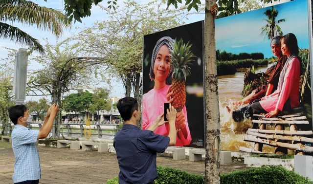 thay-g236-o-100-buc-anh-225o-b224-ba-xua-v224-nay_3.jpg thay-g236-o-100-buc-anh-225o-b224-ba-xua-v224-nay_3.jpg