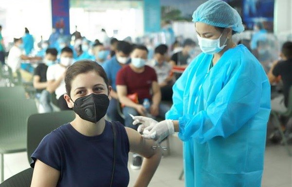 Thêm những nghiên cứu chứng minh vaccine giúp giảm tỷ lệ tử vong xuống mức rất thấp