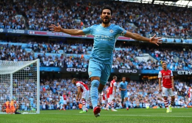 thi-dau-voi-10-nguoi-arsenal-bi-man-city-v249i-dap-ti-so-0-5_1.jpg