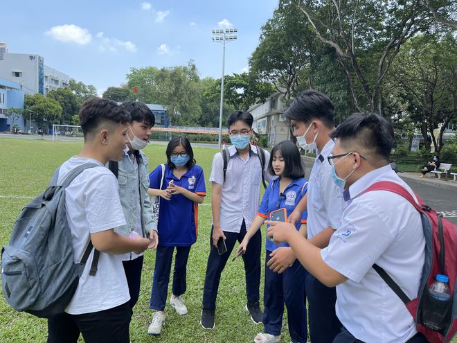 Thí sinh kết thúc thi đánh giá năng lực với tâm lý nhẹ nhàng - ảnh 3