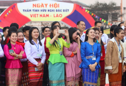 Thông báo học bổng Chính phủ du học Lào năm 2021