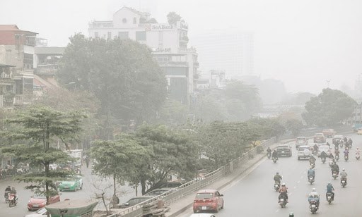 Thủ đô Hà Nội sáng sớm trời lạnh, ngày nắng