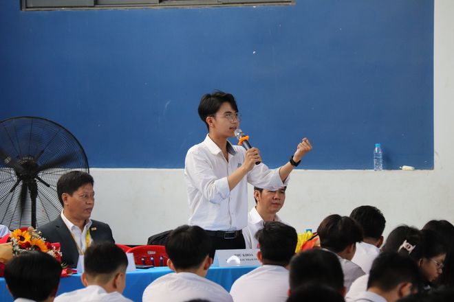 Thủ khoa Trường ĐH Sư Phạm TP.HCM chia sẻ bí quyết chọn trường, chọn ngành - ảnh 2