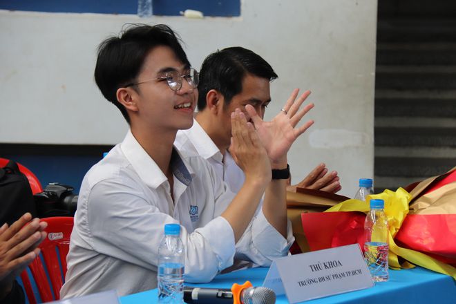 Thủ khoa Trường ĐH Sư Phạm TP.HCM chia sẻ bí quyết chọn trường, chọn ngành - ảnh 5