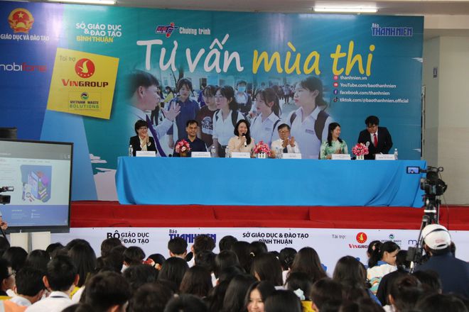 Thủ khoa Trường ĐH Sư Phạm TP.HCM chia sẻ bí quyết chọn trường, chọn ngành - ảnh 8