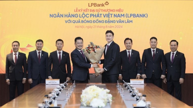 Thủ môn hàng đầu Việt Nam Đặng Văn Lâm được LPBank lựa chọn làm Đại sứ thương hiệu