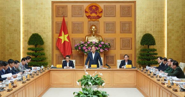 Thủ tướng: Cải cách tiền lương không phải là điều chỉnh đôi chút