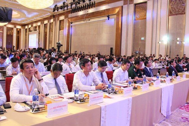 thu-tuong-ch237nh-phu-pham-minh-ch237nh-du-dien-d224n-dau-tu-d224-nang-2022_3.jpg
