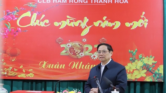 Thủ tướng Phạm Minh Chính trò chuyện, chúc Tết CLB Hàm Rồng