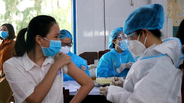 Thừa Thiên-Huế: Thực hư thông tin nữ sinh sốc phản vệ sau tiêm vaccine Covid-19
