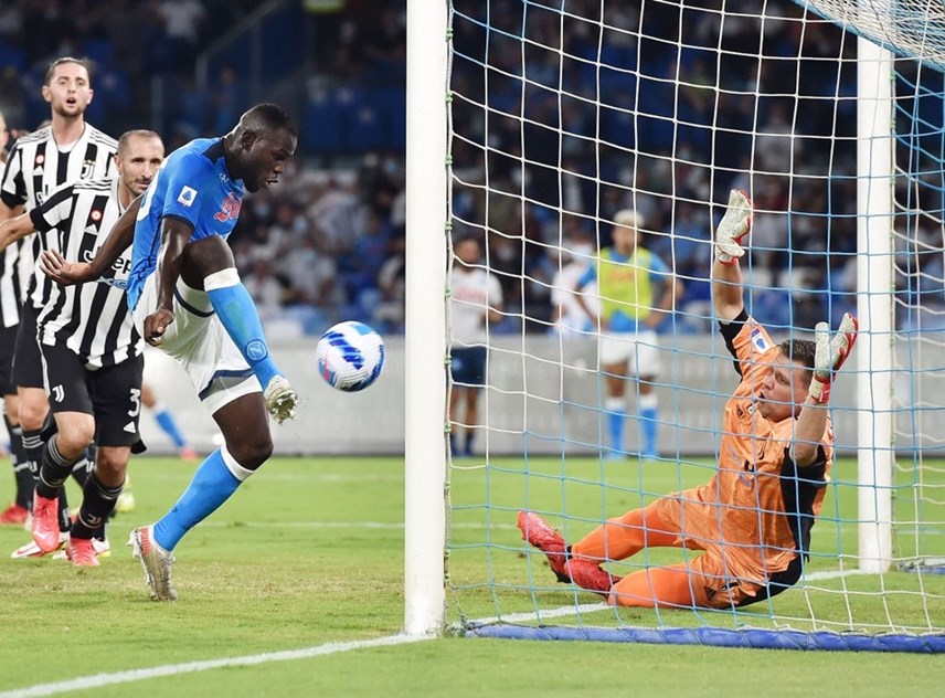 thua-tran-thu-2-li234n-tiep-thoi-hau-ronaldo-juventus-roi-xuong-nh243m-cam-d232n-do_2.jpg