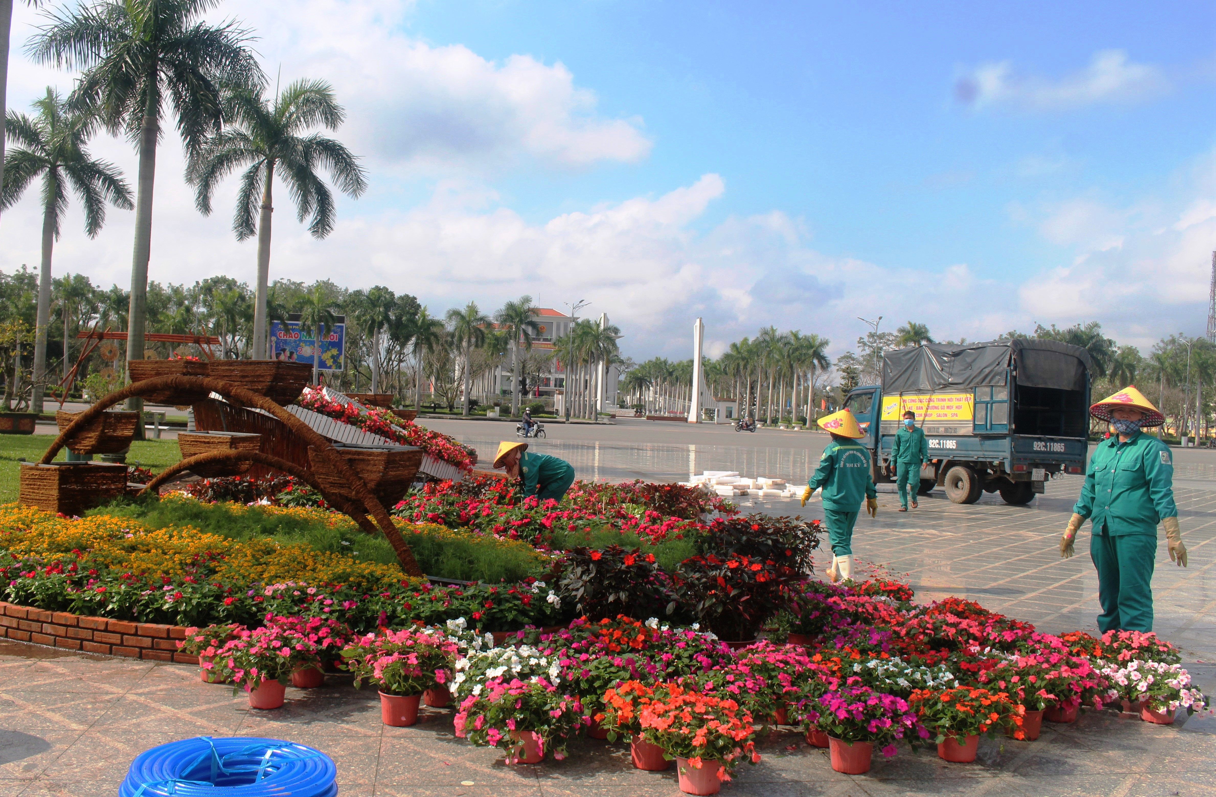 thuc-hu-h236nh-anh-suoi-hoa-giong-h236nh-39cua-qu25339-dang-duoc-chia-se-tr234n-mang_3.jpg