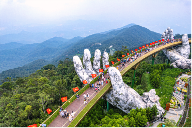 Cầu Vàng - Sun World Ba Na Hills