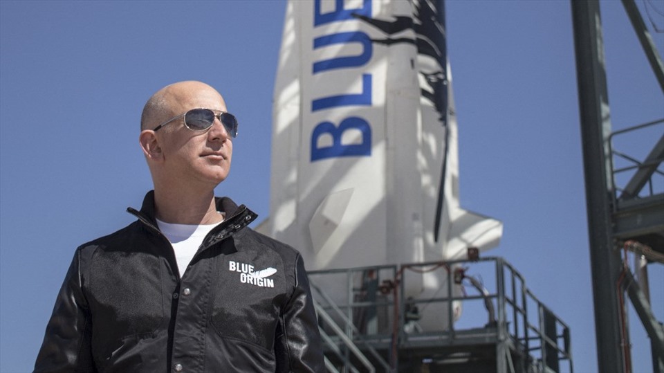 Tỉ phú Jeff Bezos sắp bay vào vũ trụ