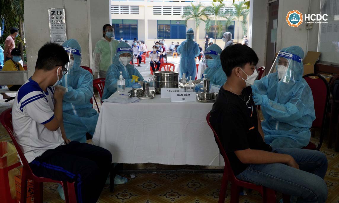 Tiêm vaccine phòng COVID-19 vượt 80 triệu liều