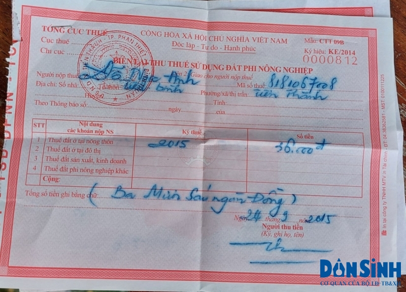 Người dân xã ven biển Tiến Thành vẫn đóng thuế đất phi nông nghiệp trên ngôi nhà họ sống mà thời gian còn nhiều gấp đôi thời gian dự án treo gần 20 năm