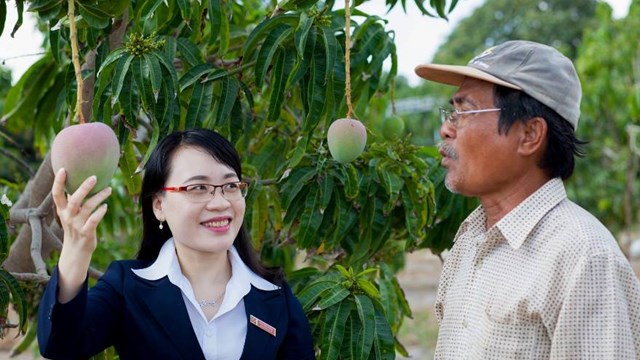 Tiếp tục giảm lãi suất, Agribank hỗ trợ khách hàng và doanh nghiệp vượt khó trong đại dịch