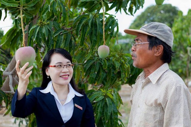tiep-tuc-giam-l227i-suat-agribank-ho-tro-kh225ch-h224ng-v224-doanh-nghiep-vuot-kh243-trong-dai-dich_1.jpg tiep-tuc-giam-l227i-suat-agribank-ho-tro-kh225ch-h224ng-v224-doanh-nghiep-vuot-kh243-trong-dai-dich_1.jpg