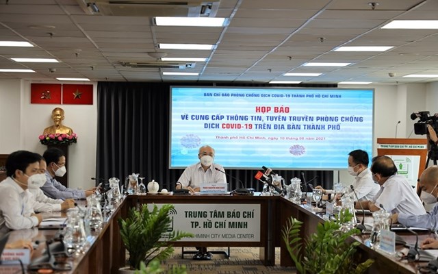 tiep-tuc-thuc-hien-chi-thi-12-tp-ho-ch237-minh-de-ra-7-giai-ph225p-trong-t226m_1.jpg