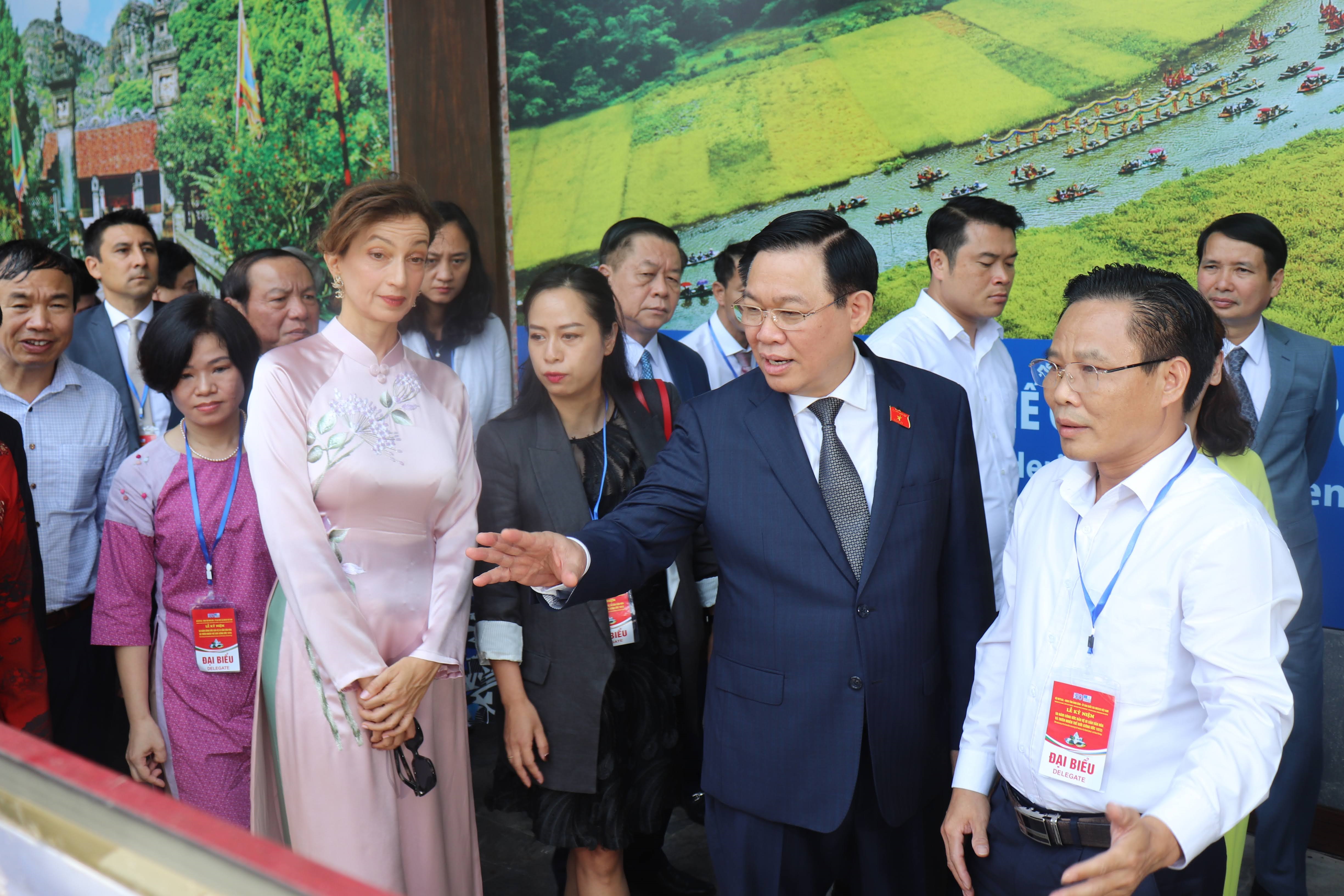 tong-gi225m-doc-unesco-audrey-azoulay-viet-nam-kh244ng-hi-sinh-di-san-cho-ph225t-trien_1.jpg