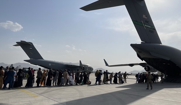 Tổng thống Mỹ nhận trách nhiệm về chiến dịch sơ tán khỏi Afghanistan