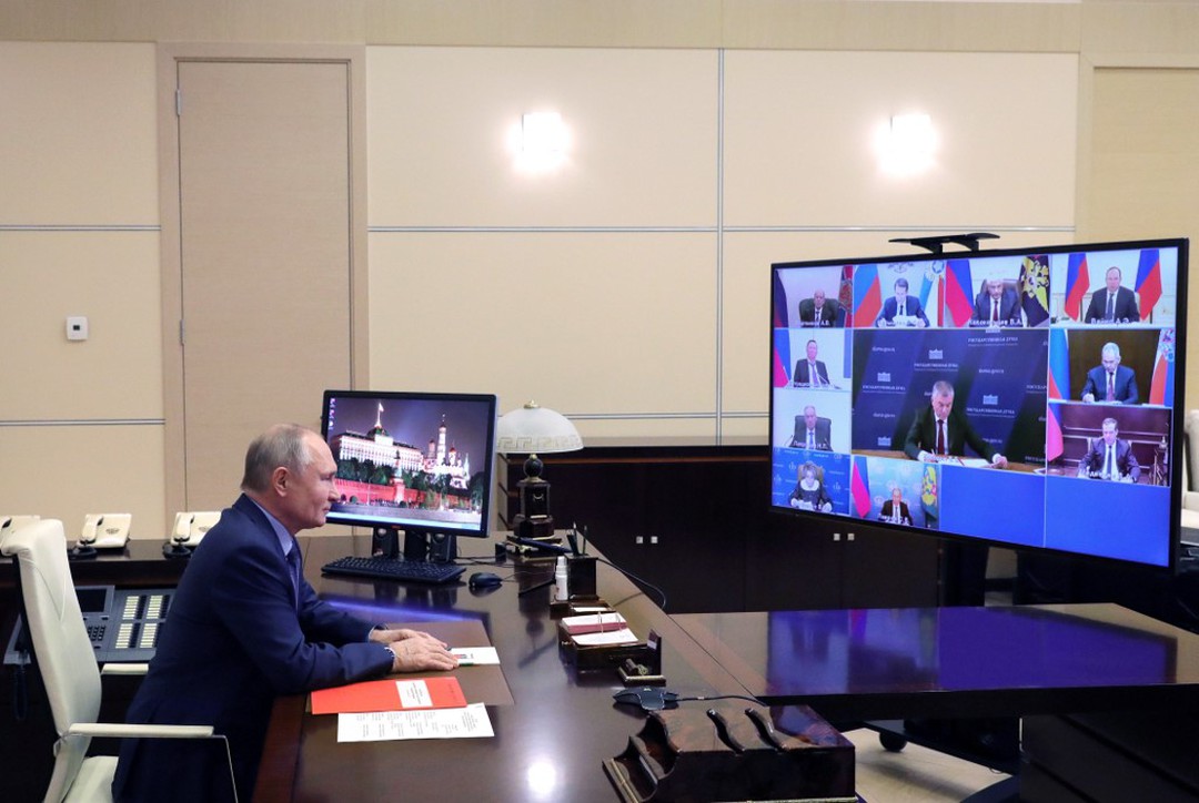 Tổng thống Putin quyết định tiêm vắc xin Sputnik V ngừa Covid-19