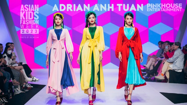 Top 3 Hoa hậu Việt Nam 2022 lần đầu cùng trình diễn thời trang