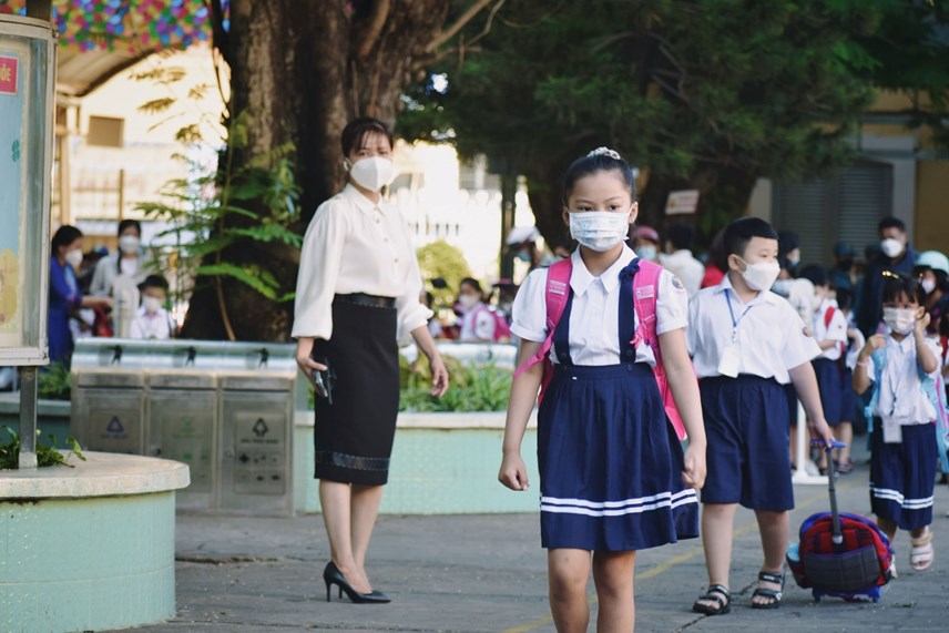 tp-hcm-hon-60-phu-huynh-dong-thuan-ti234m-vaccine-covid-19-cho-tre-m226m-non_2.jpg tp-hcm-hon-60-phu-huynh-dong-thuan-ti234m-vaccine-covid-19-cho-tre-m226m-non_2.jpg