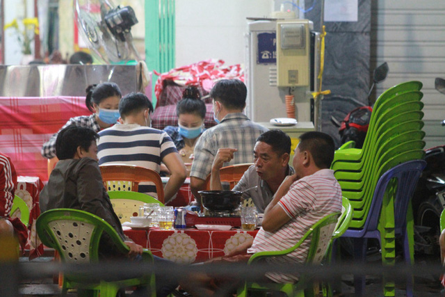 TP HCM: Quán ăn không chấp hành phòng, chống dịch bị xử phạt 25 triệu đồng - Ảnh 1. TP HCM: Quán ăn không chấp hành phòng, chống dịch bị xử phạt 25 triệu đồng - Ảnh 1.