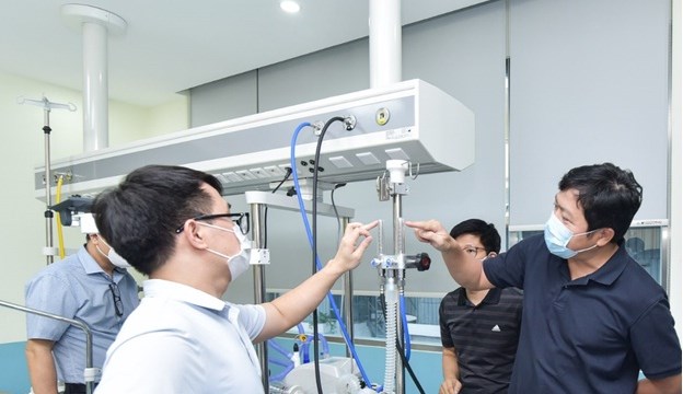 TP Hồ Chí Minh: Bệnh viện hồi sức được trang bị bình oxy có khối lượng 20 tấn