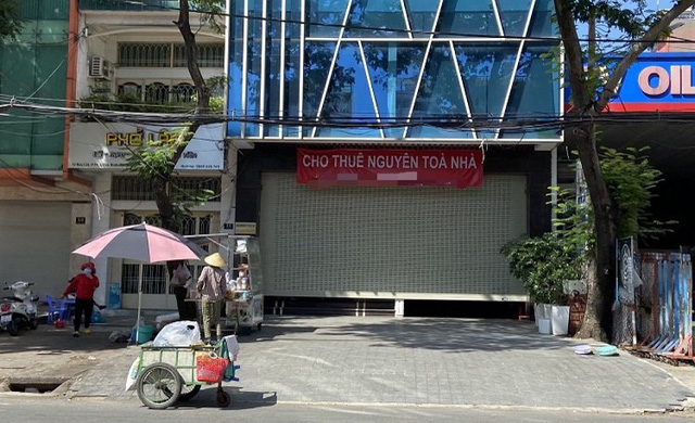 TP Hồ Chí Minh: Mặt bằng cho thuê đìu hiu, kinh doanh cầm cự trong dịch bệnh COVID-19 - Ảnh 1. TP Hồ Chí Minh: Mặt bằng cho thuê đìu hiu, kinh doanh cầm cự trong dịch bệnh COVID-19 - Ảnh 1.