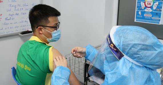 TP. Hồ Chí Minh tổ chức tiêm vaccine Covid-19 xuyên lễ Quốc khánh 02/09 