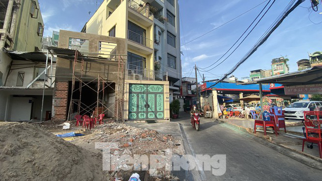 TPHCM nói về đề xuất thu hồi, đấu giá đất hai bên đường - Ảnh 1. TPHCM nói về đề xuất thu hồi, đấu giá đất hai bên đường - Ảnh 1.