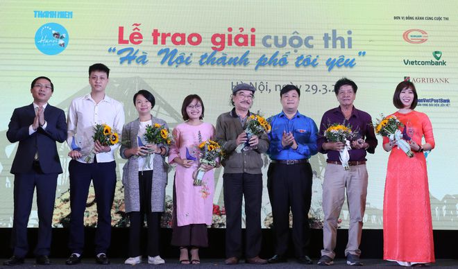 Trao giải Hà Nội thành phố tôi yêu: 'Ở Hà Nội biết yêu thương nhau là đủ' - ảnh 5