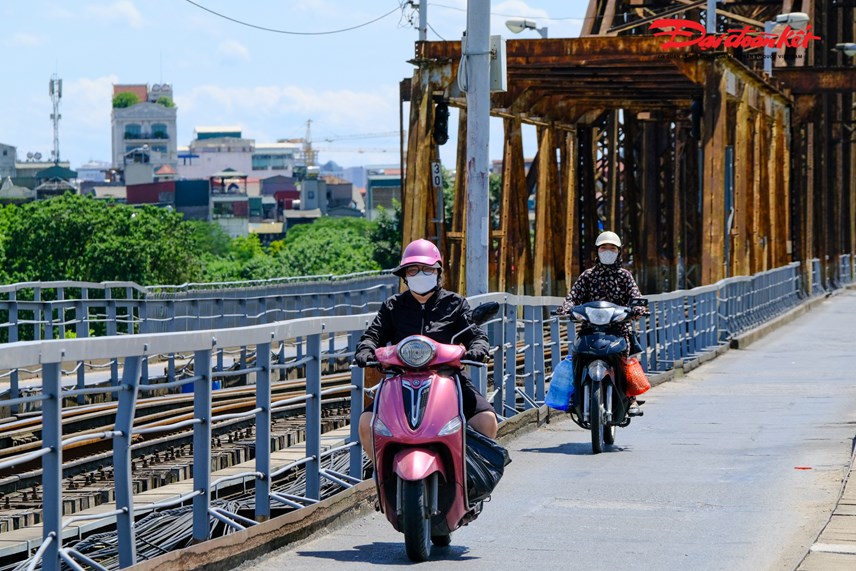 troi-nhu-do-lua-d226n-h224-noi-mac-k237n-m237t-tr225nh-n243ng-khi-ra-duong_9.jpg troi-nhu-do-lua-d226n-h224-noi-mac-k237n-m237t-tr225nh-n243ng-khi-ra-duong_9.jpg