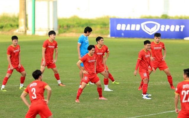trung-ve-d236nh-trong-b236nh-phuc-chan-thuong-c243-the-ra-s226n-dau-trung-quoc_3.jpg