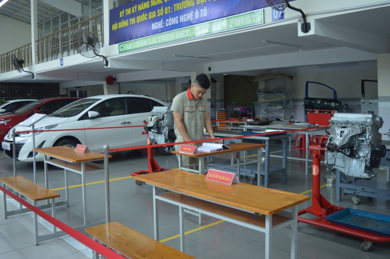 Kỳ thi thu hút sự tham gia của 46 thí sinh đến từ 18 đoàn (Bộ NN&PTNT, Bộ Công Thương, Bộ GTVT, Hiệp hội Giáo dục nghề nghiệp và nghề Công tác xã hội Việt Nam và 14 đoàn đến từ các tỉnh, thành phố).