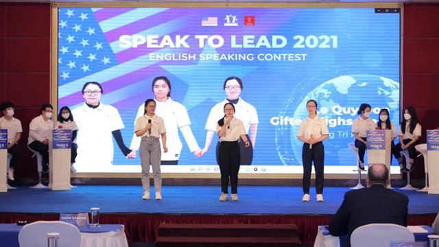 Trường THPT Chuyên Lê Quý Đôn (Quảng Trị) giành giải Quán quân Speak to Lead mùa 2
