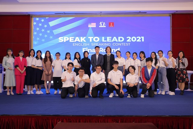 truong-thpt-chuy234n-l234-qu253-d244n-quang-tri-gi224nh-giai-qu225n-qu226n-speak-to-lead-m249a-2_5.jpg