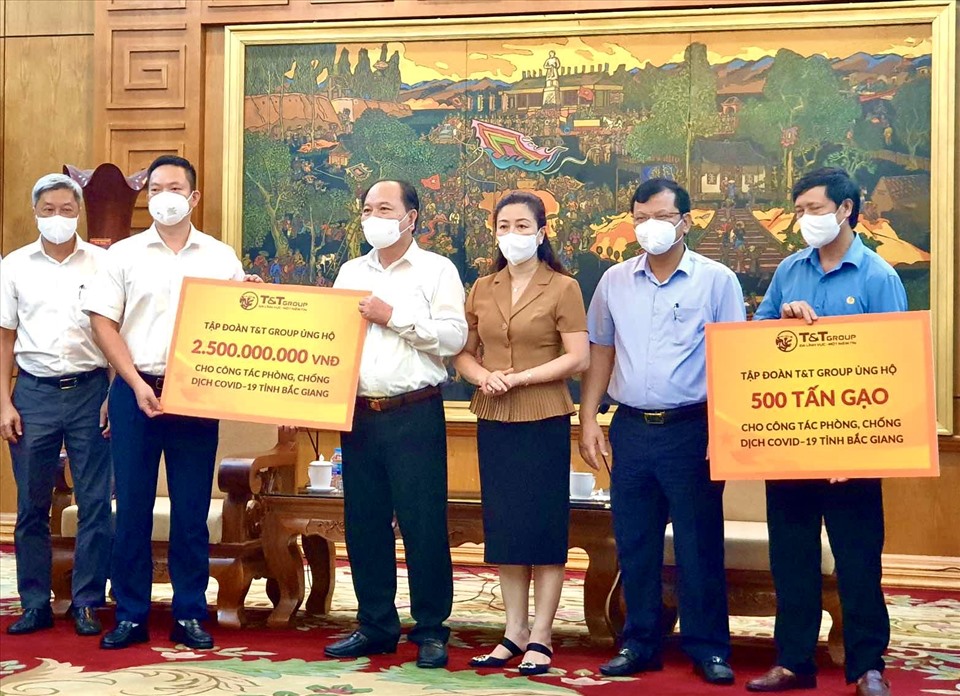 T&T Group ủng hộ 1.000 tấn gạo và 5 tỉ đồng cho Bắc Ninh, Bắc Giang